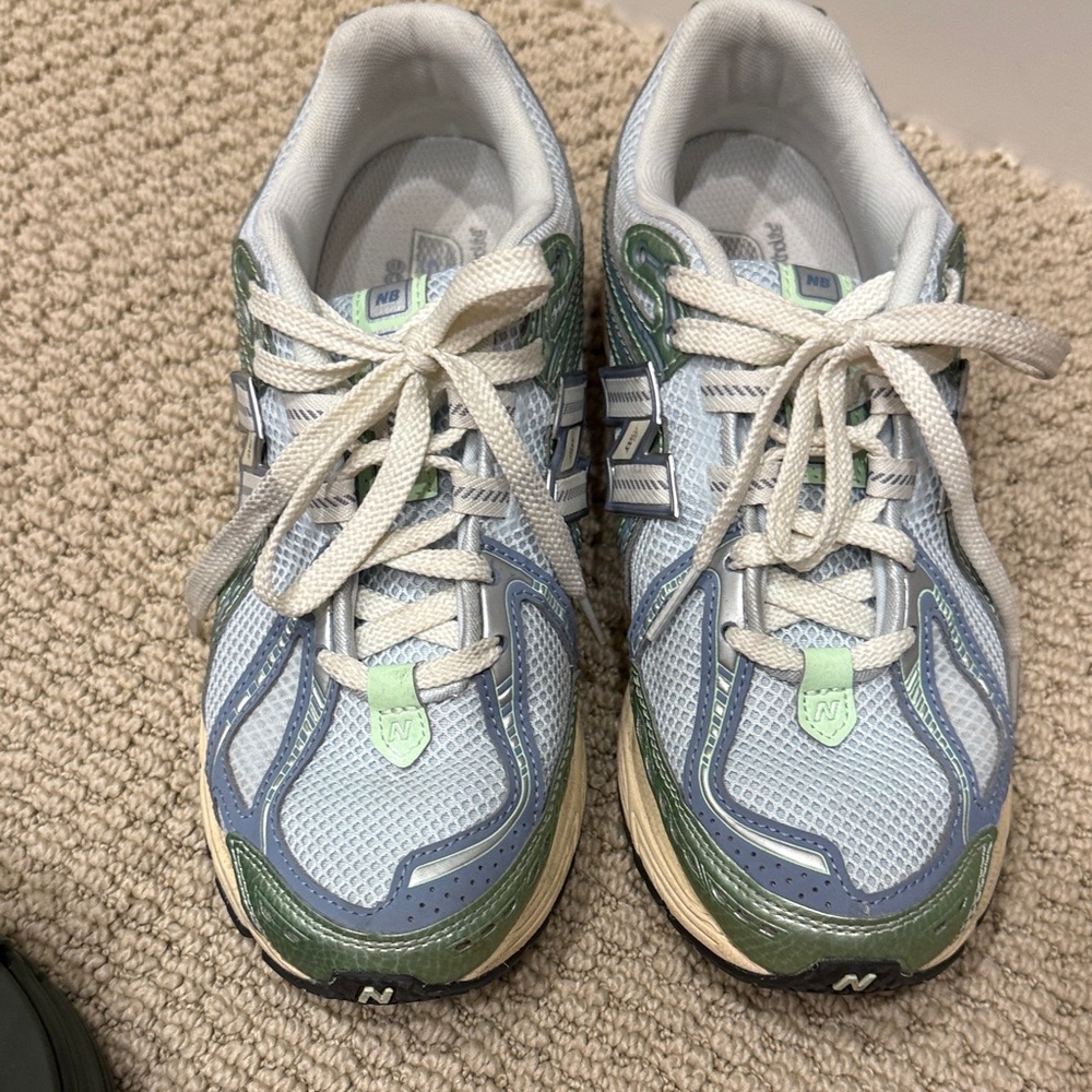 New Balance Light Blue, Green & Cream Mesh Sneakers